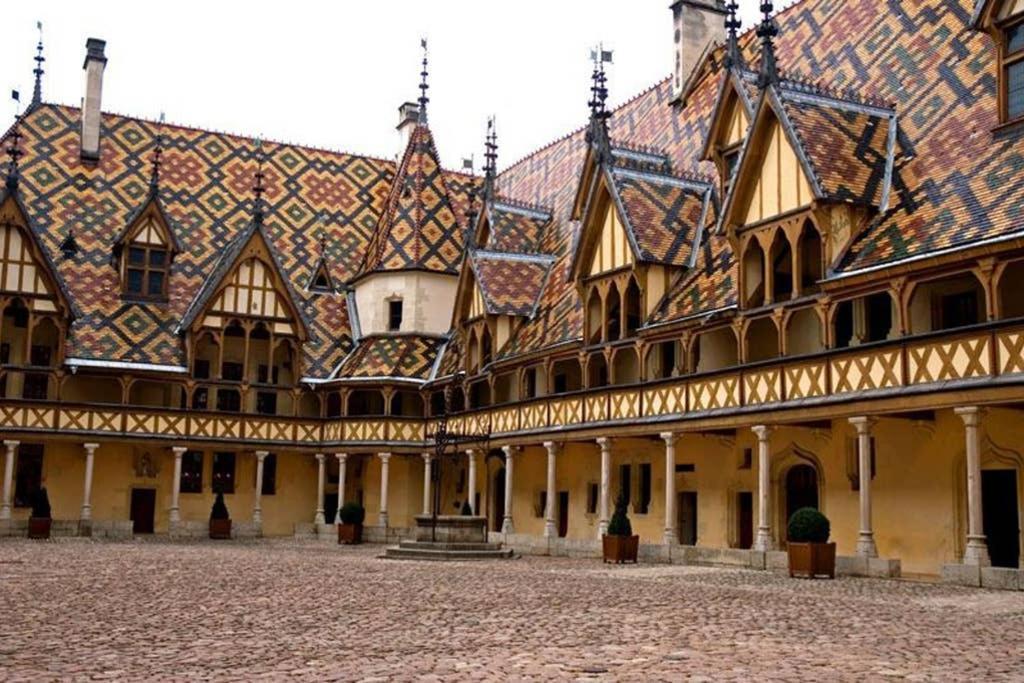 Le Petit Saint Nicolas, En Plein Centre Ville Beaune  Dış mekan fotoğraf